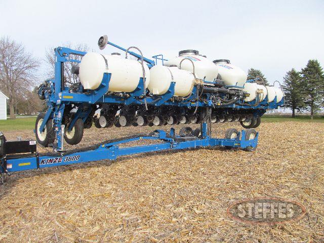 2012 Kinze 3600_0.JPG